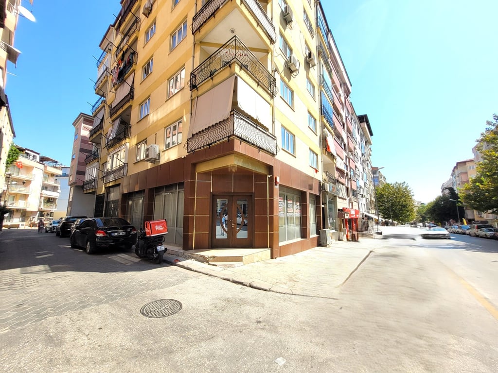 MAX PRIME | Mimar Sinan Caddesi Üzerinde 180 m² Köşe Dükkan