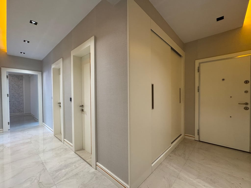 Selçukbey'de 4+1 / 200m² Havuzlu Sıfır Ara Kat Daire - 41