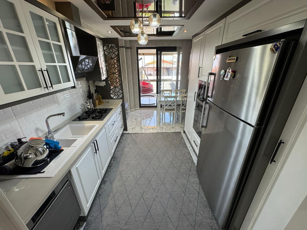 Gültepe'de 3+1 Havuzlu Sitede E. Banyolu Ara Kat Lüks Daire - 6