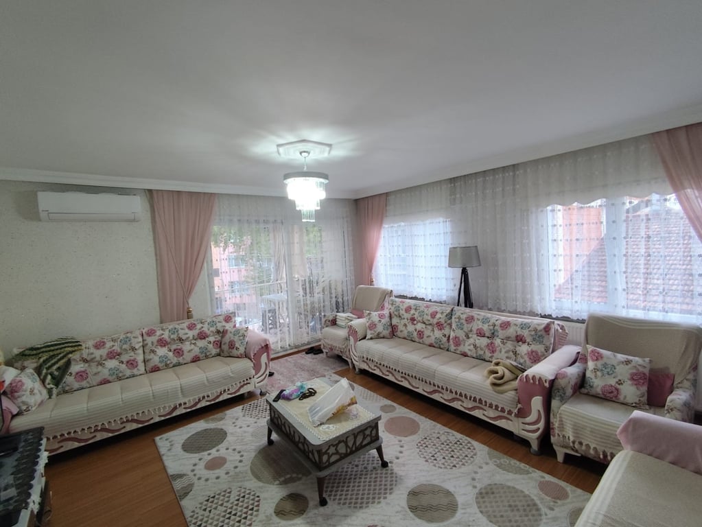 Değirmenönü Mahallesi Çıtır Ekmek Yakını 2+1 / 110 m2 Ara Kat Masrafsız Daire - 2
