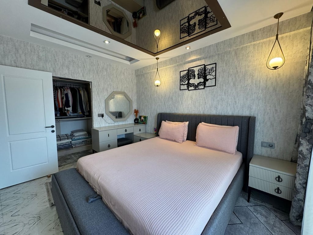 Gültepe'de 3+1 Havuzlu Sitede E. Banyolu Ara Kat Lüks Daire - 13