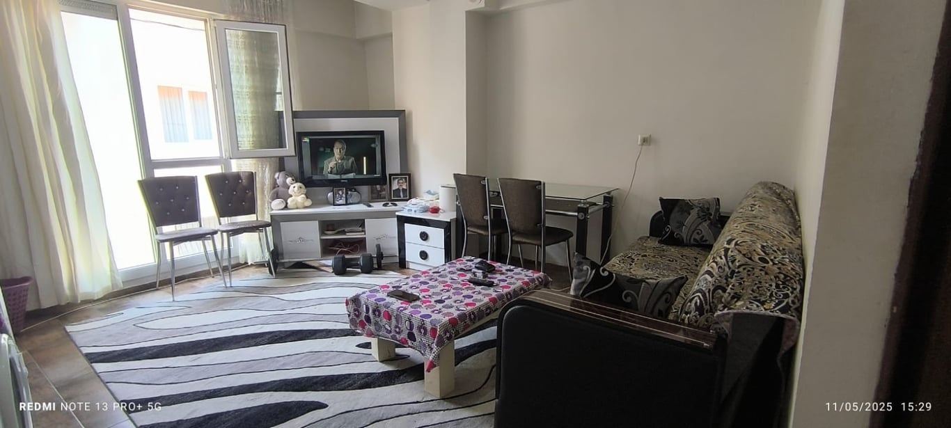 Sırakapılarda 1+1 Satılık Apart