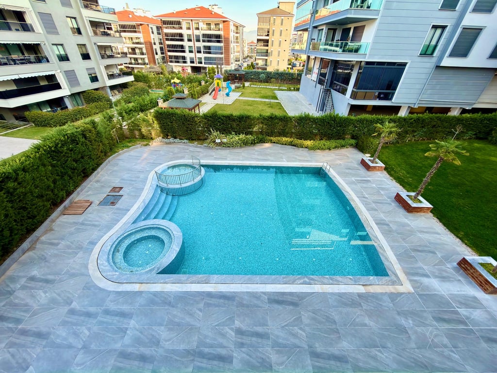 SELÇUKBEY'DE 3+1 / 175 m² HAVUZ CEPHELİ ARA KAT MASRAFSIZ LÜKS DAİRE - 29