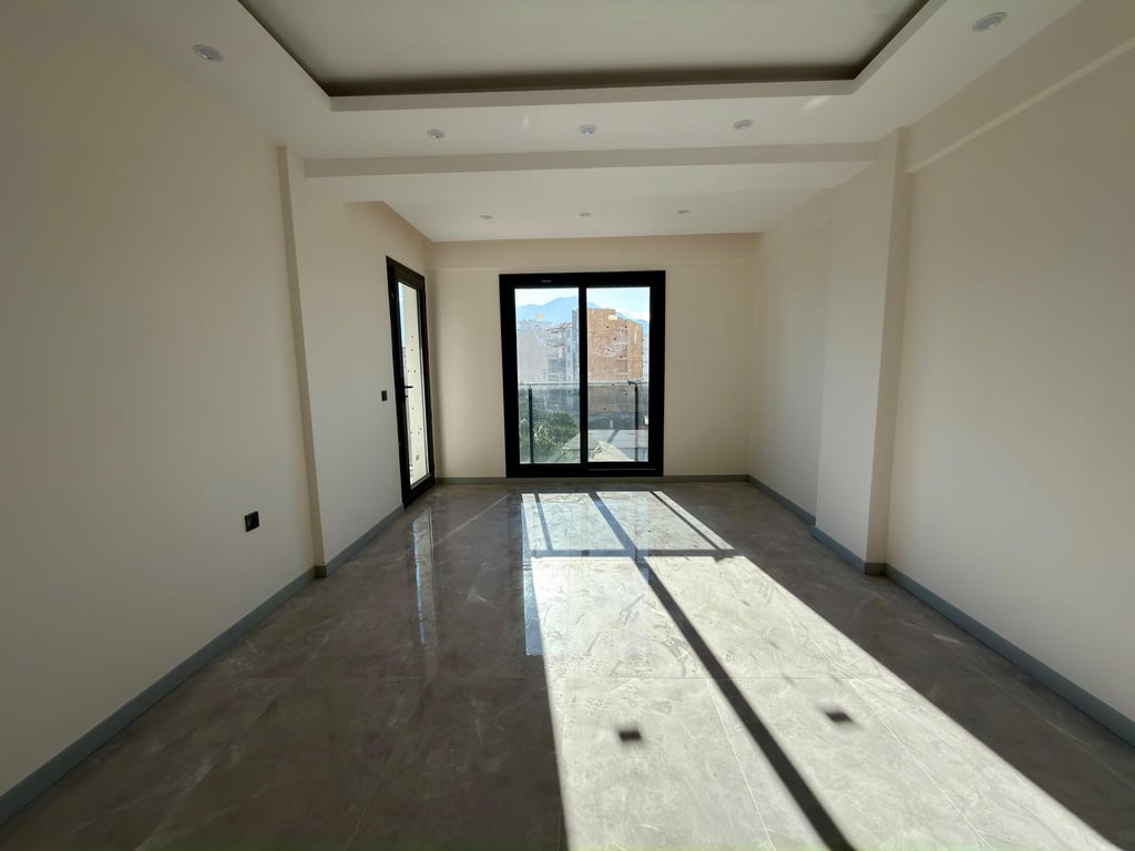 Karahasanlı'da Şehir Hast. Yakını Yeşil Alan Cepheli 2+1 Havuzlu Sitede Lüks Daireler - 5