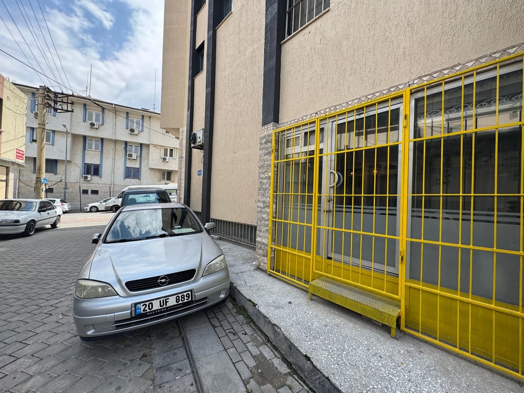 Saraylar'da Tabela Değeri Yüksek 50 m² Eşyalı Satılık Ofis - 30