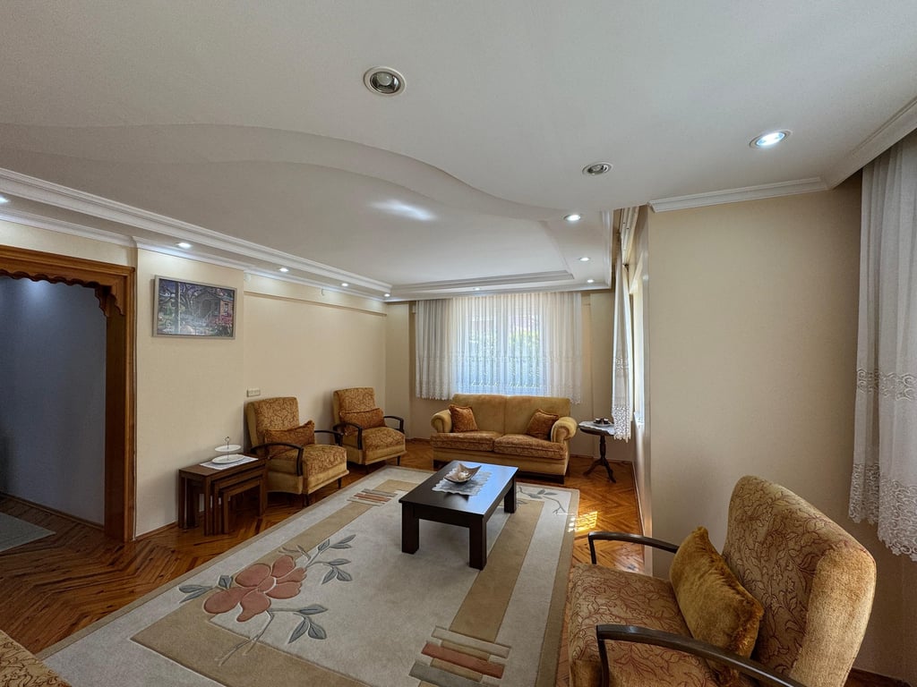Servergazi'de 510 m² Köşe Parsel İçinde 2 Katlı Müstakil Bahçeli Daire - 13