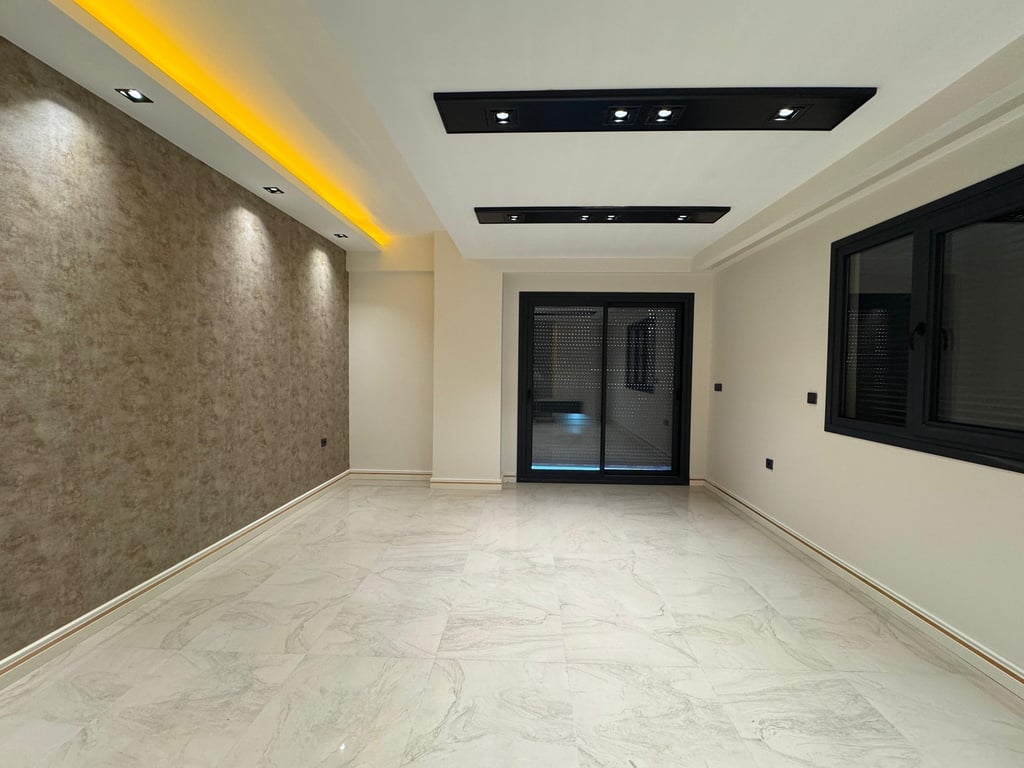 Selçukbey'de 4+1 / 200m² Havuzlu Sıfır Ara Kat Daire - 2