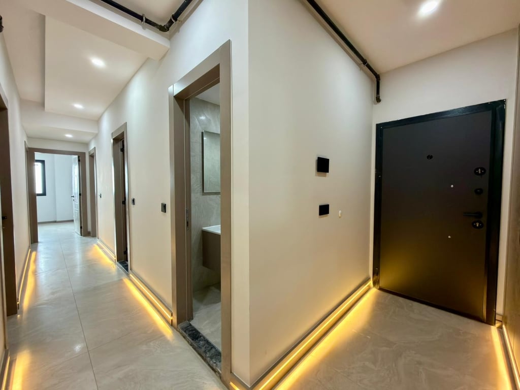 FIRSAT ! Şemikler'de 3+1 Sıfır Ara Kat Lüx Daire - 25