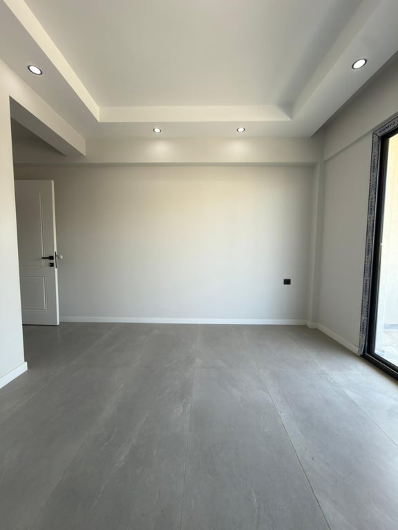 ŞEMİKLER'de 3+1 SIFIR ARA KAT PANJURLU LÜKS DAİRE - 9