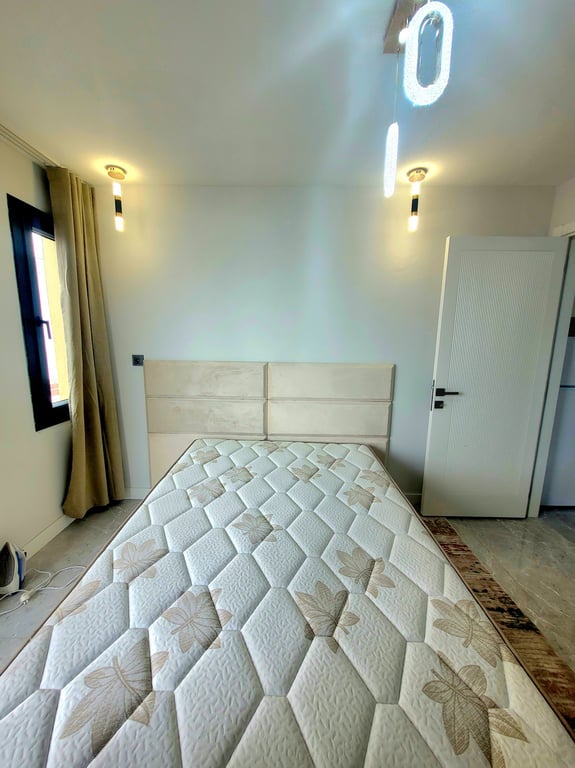 Saraylar'da 1+1 / 35 m² Ara Kat Full Sıfır Eşyalı Lüks Apart - 11
