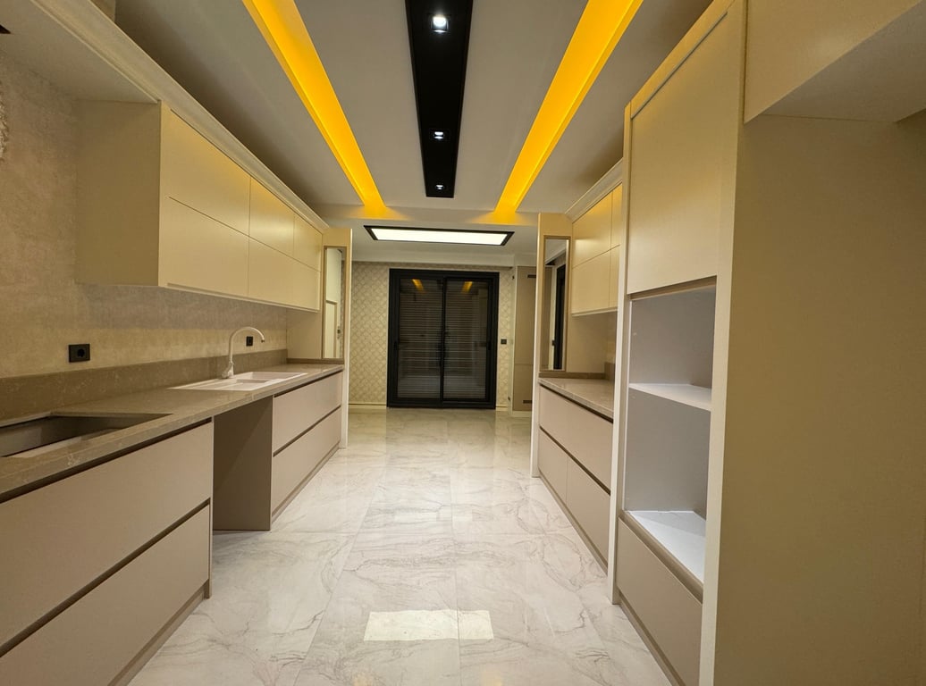 Selçukbey'de 4+1 / 200m² Havuzlu Sıfır Ara Kat Daire - 11