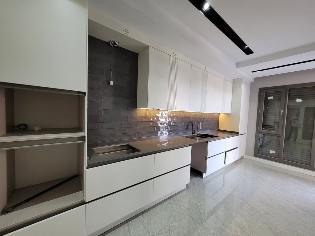 Selçukbey'de Gül Meydanı Yakını 3+1 / 180 m² Park Cepheli Sıfır Lüks Daire - 9