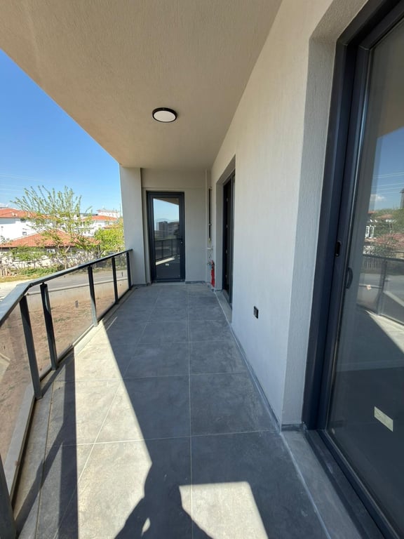 ŞEMİKLER'de 3+1 SIFIR ARA KAT PANJURLU LÜKS DAİRE - 18