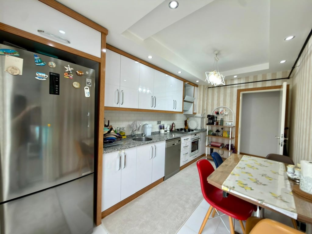 Beyan Sorunu Yok ! Nazbayrak Yakını 3+1 / 150 m² Kapalı Otoparklı - 7