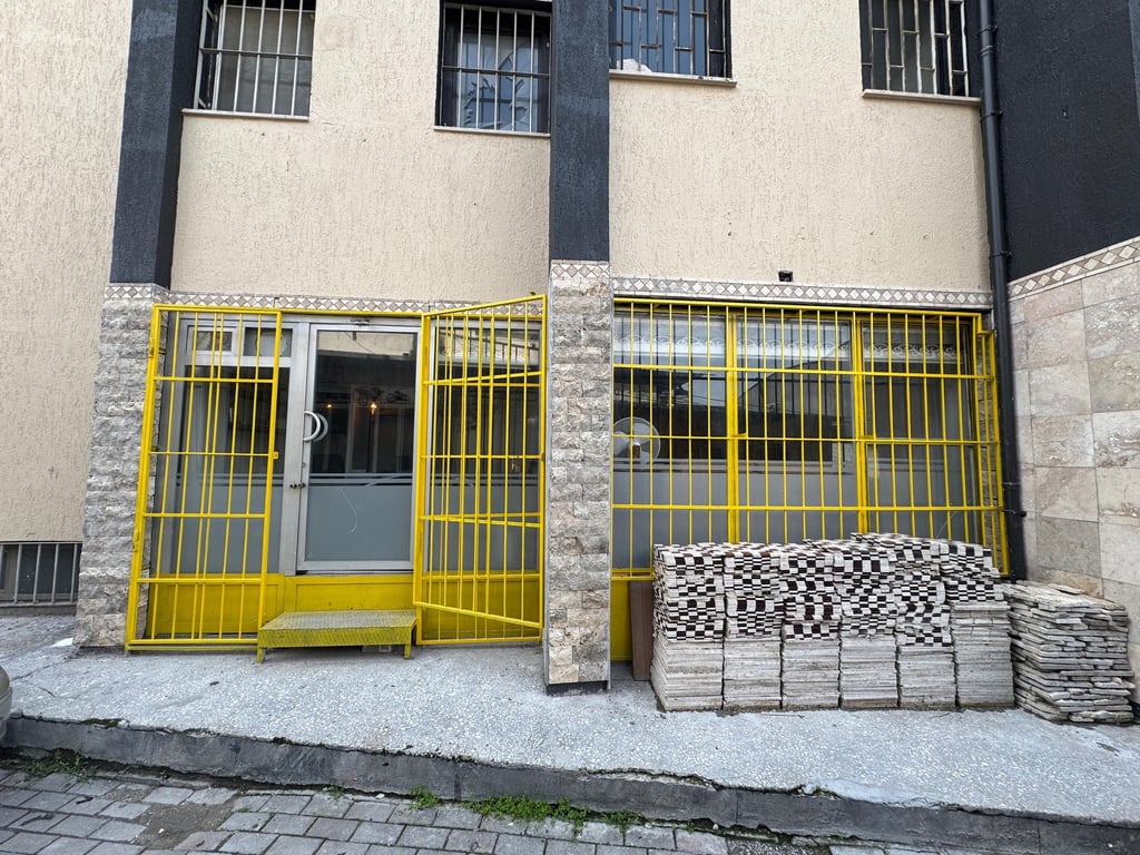 Saraylar'da Tabela Değeri Yüksek 50 m² Eşyalı Satılık Ofis - 31