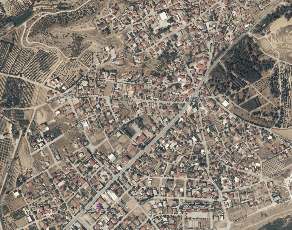 Irlıganlı' da 920 m² // 3 Kat Konut İmarlı Arsa