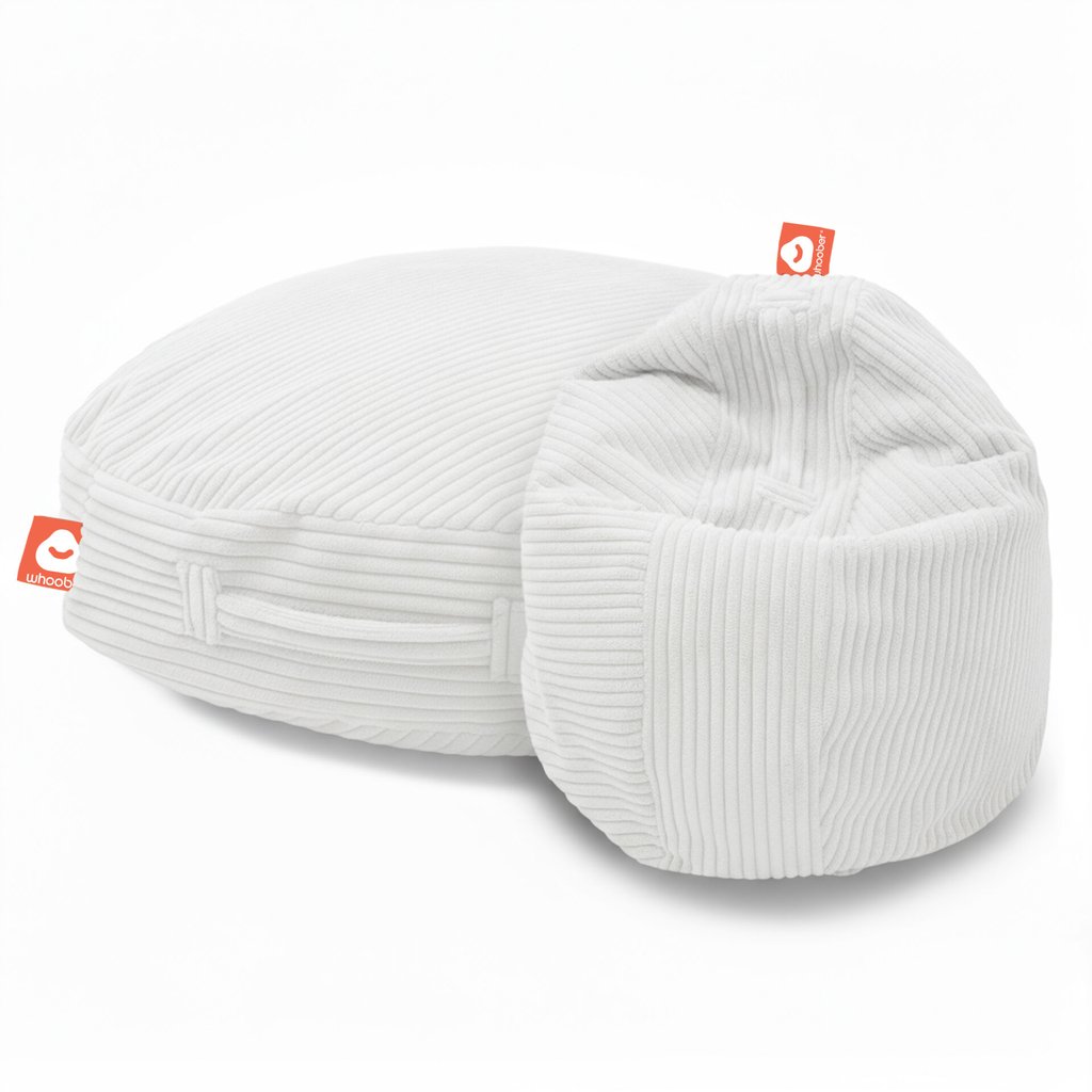 Ibiza wit ronde zitzak in dikke ribfluweel als stoel en liggend