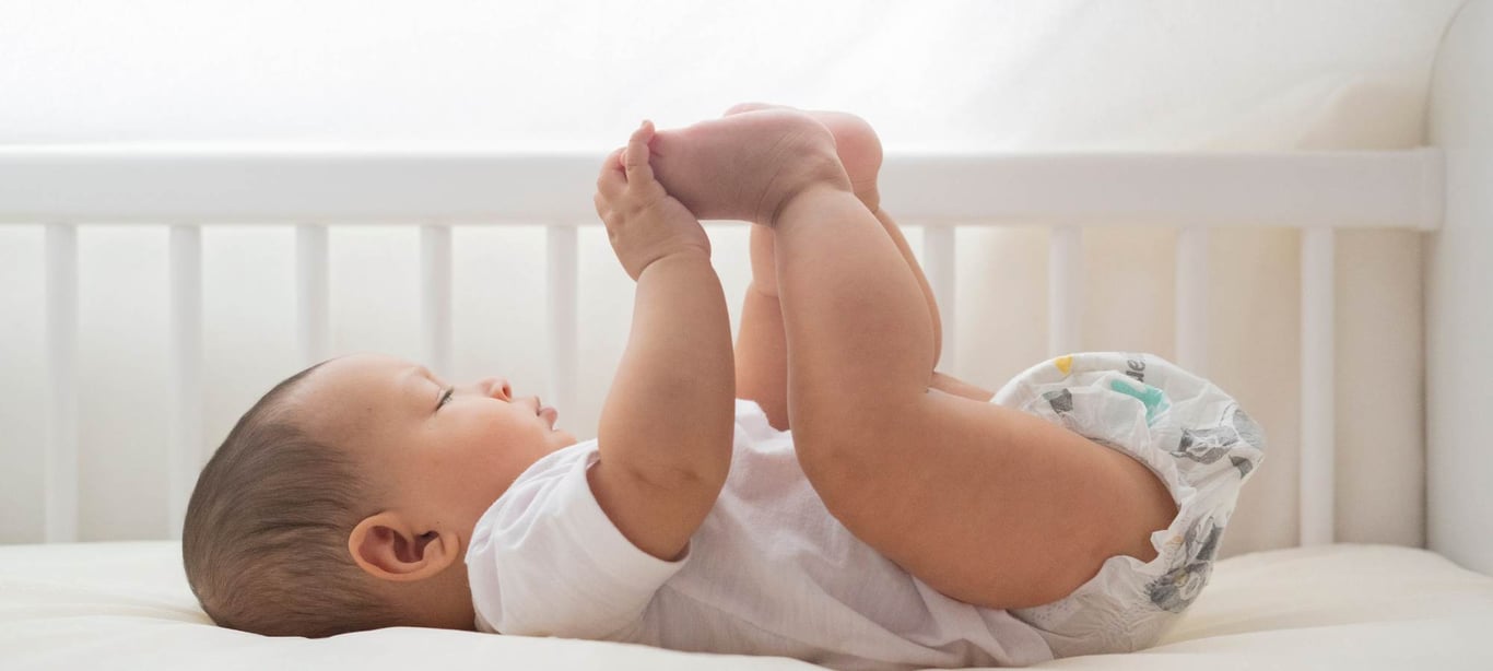 3 aylık bebek neler yapar