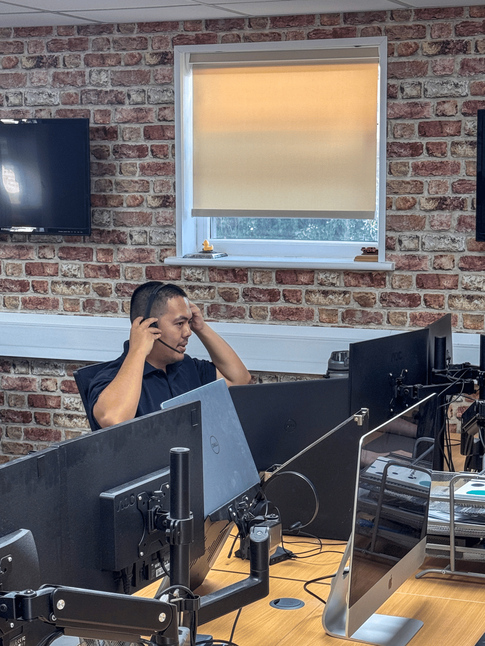Bellcom helpdesk team with an average answer time of under 16 seconds | Bellcom