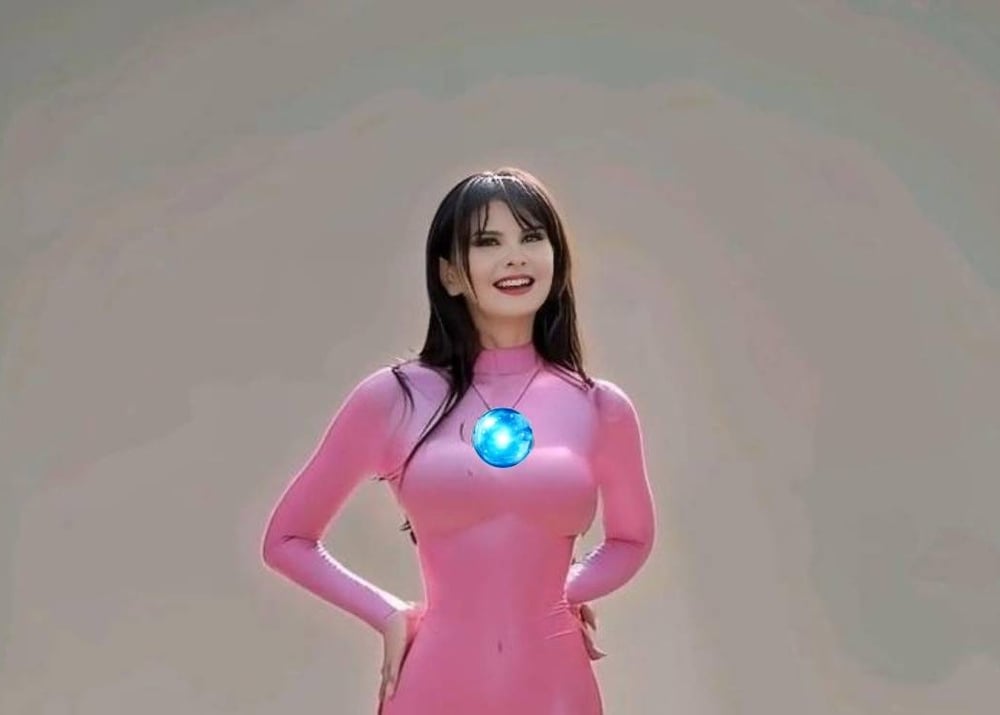 티리아(섹시한 여자친구)