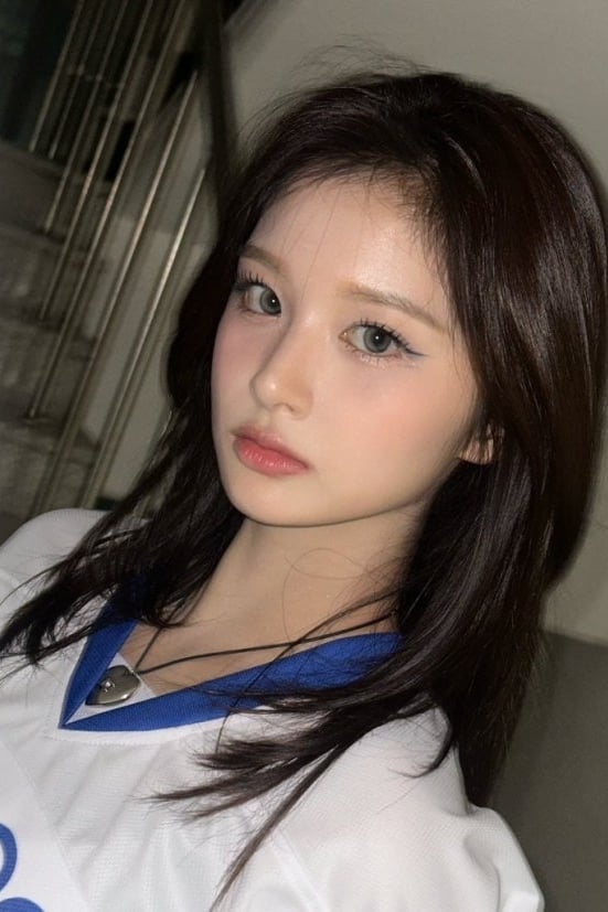 설윤