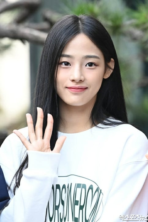 민지