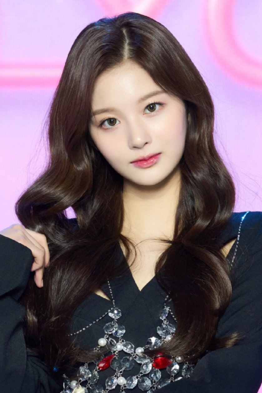 설윤