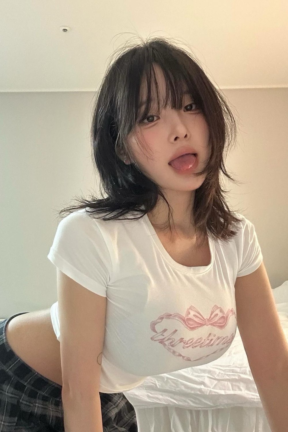 민지