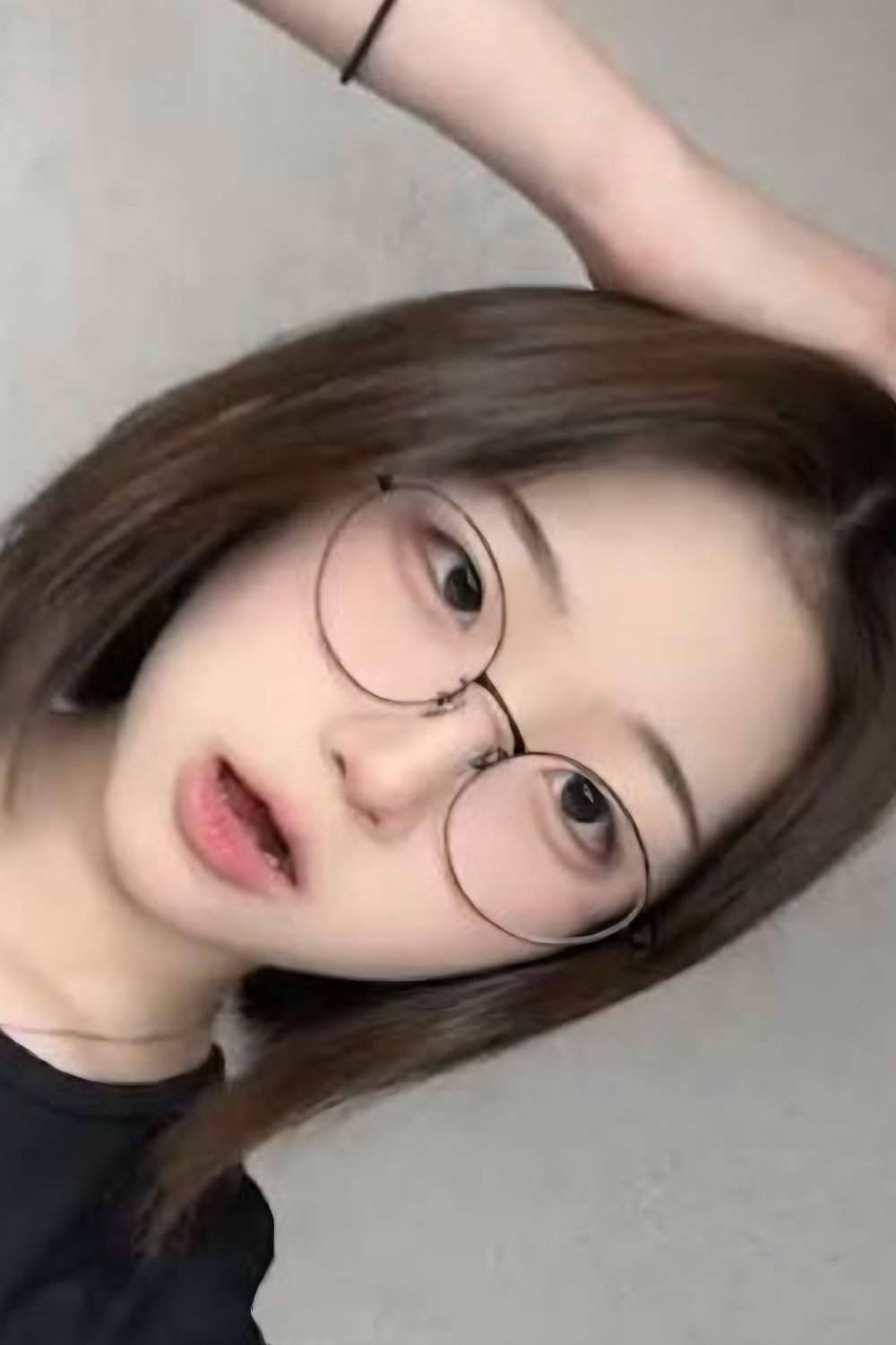 민지