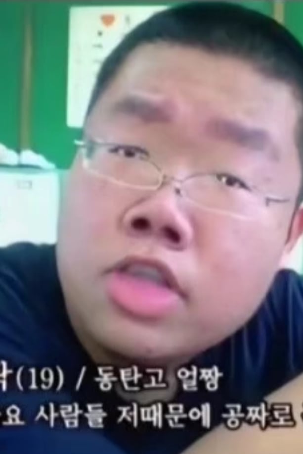김동탁