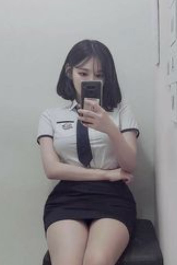 김지윤