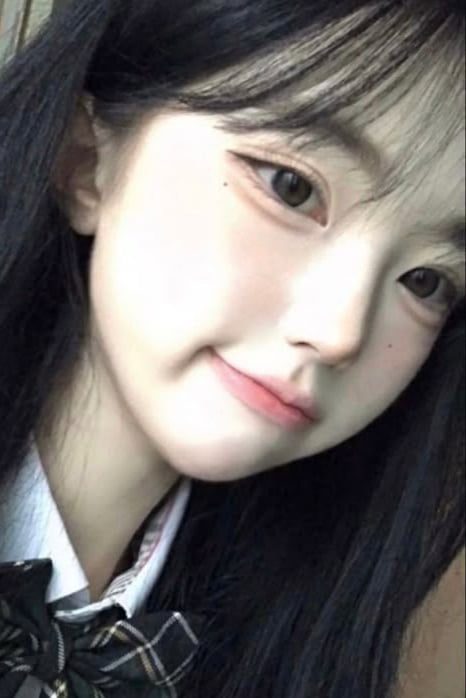 최설아