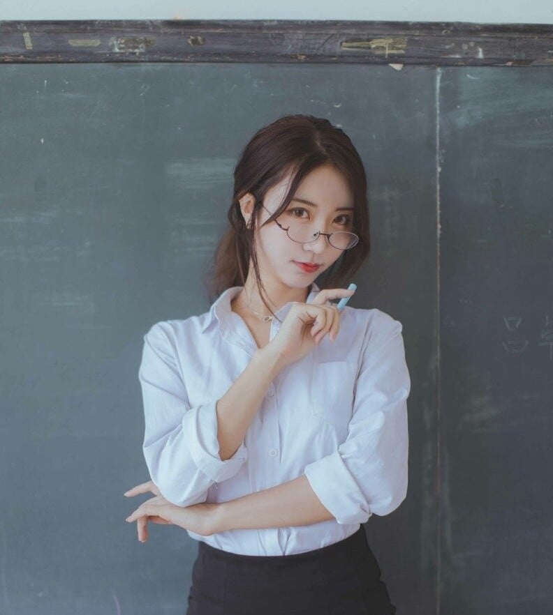 이현아