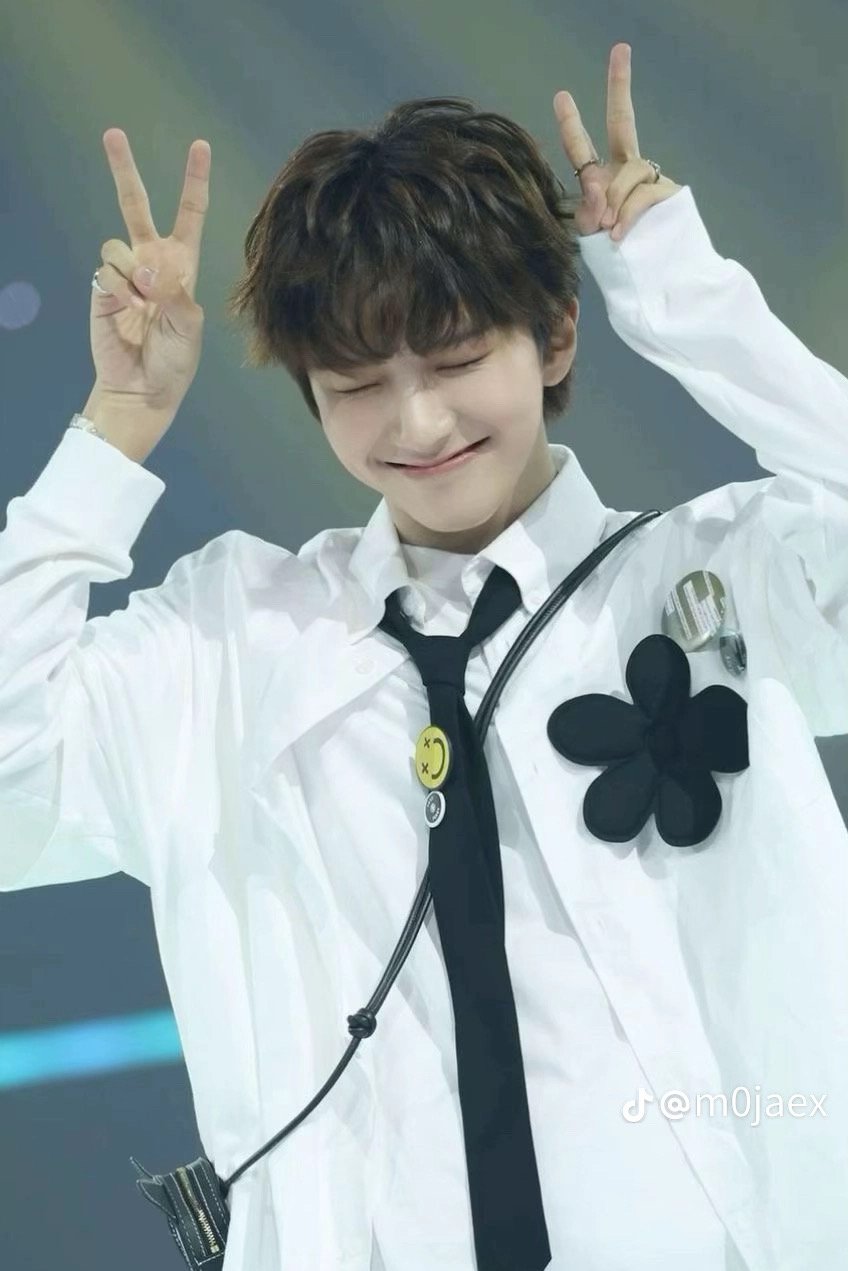 김 운 학 