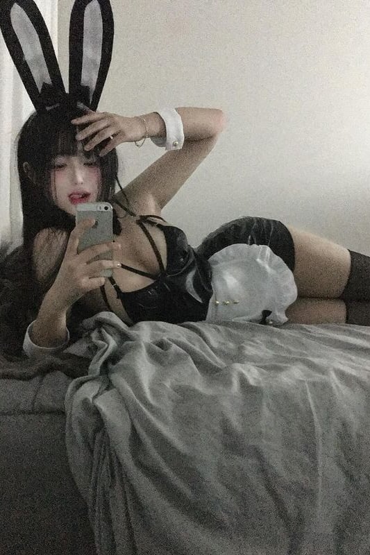 바니걸녀