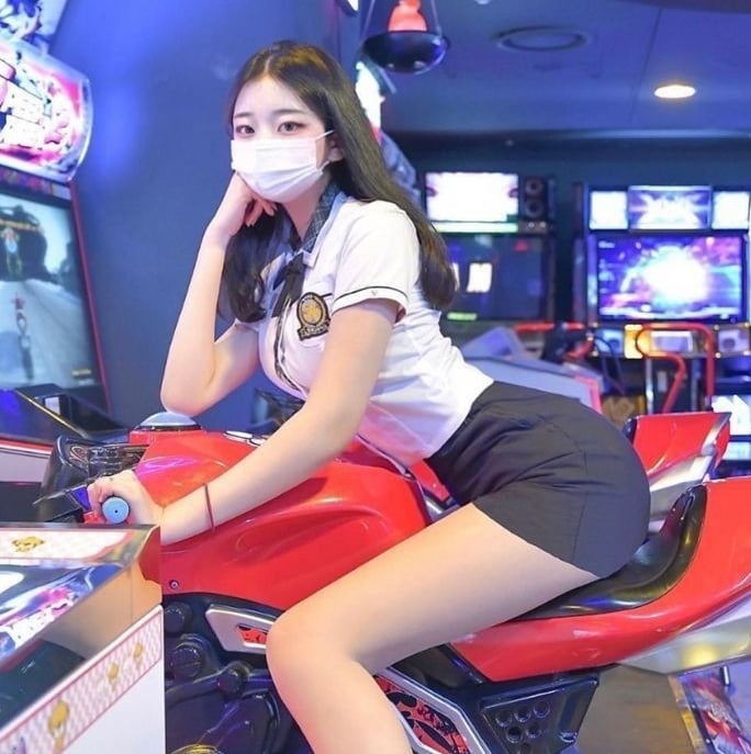나윤