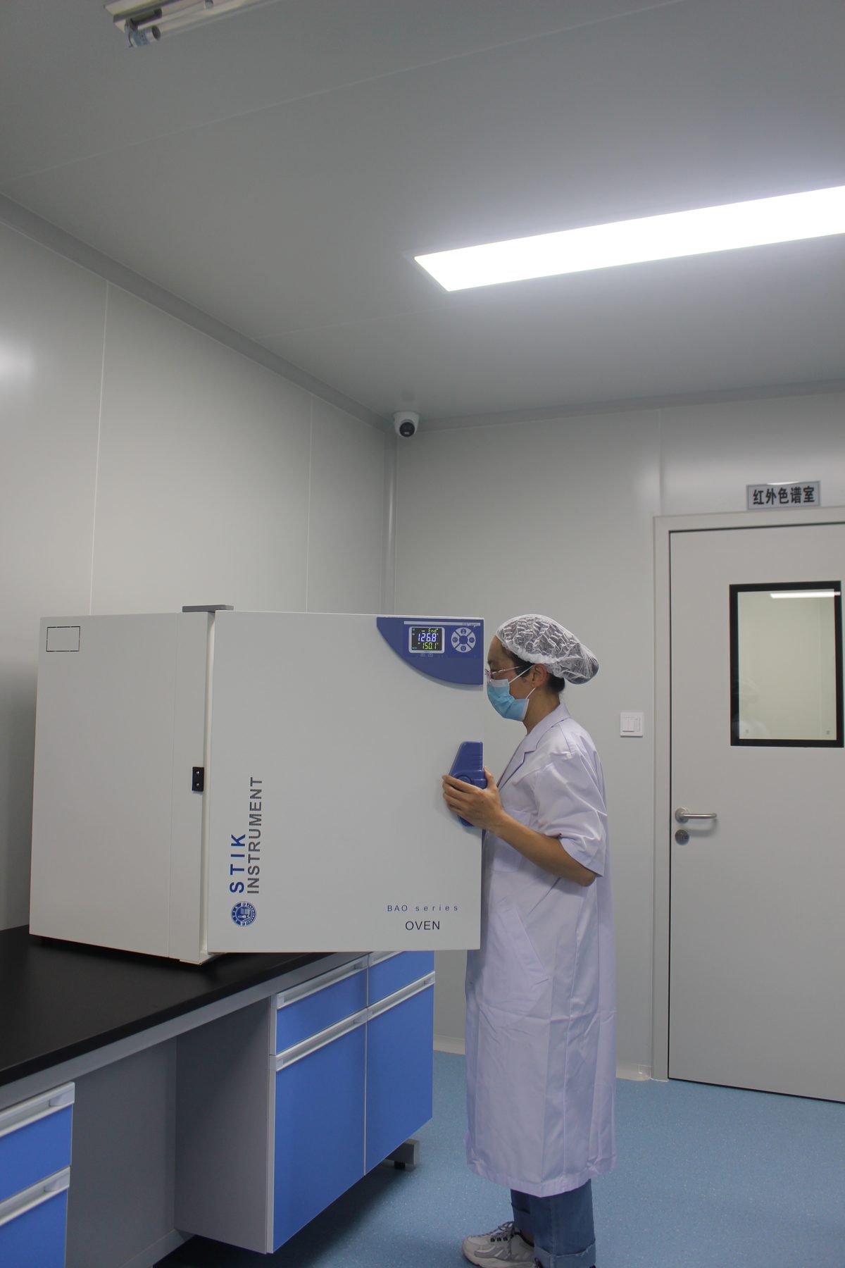 Inspection station for factory quality checks