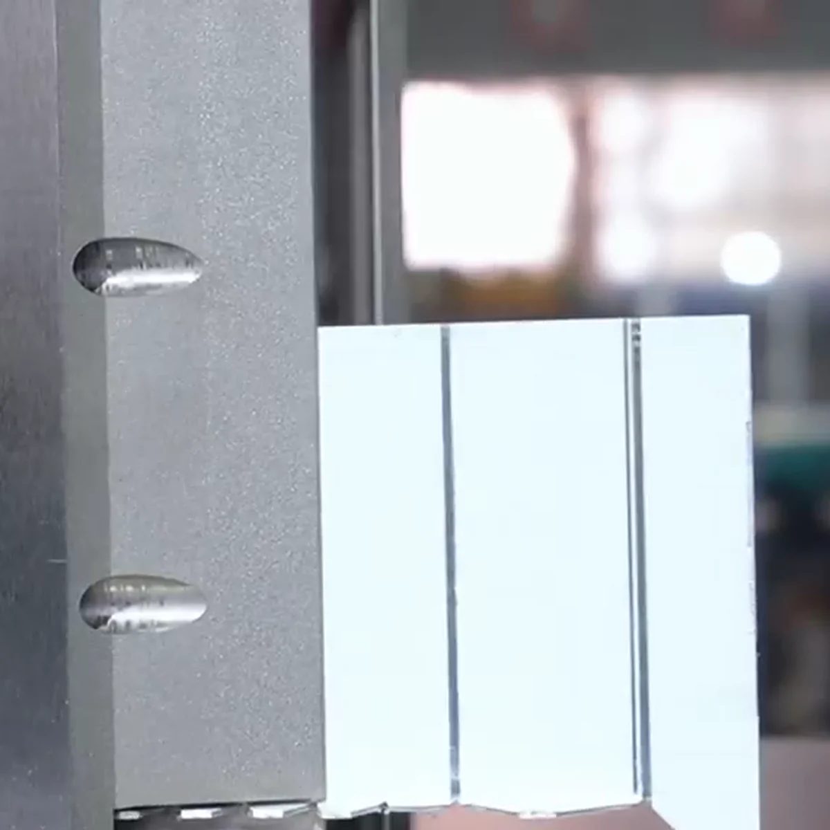 Authorized NF220 workflow still showing a notched aluminum return