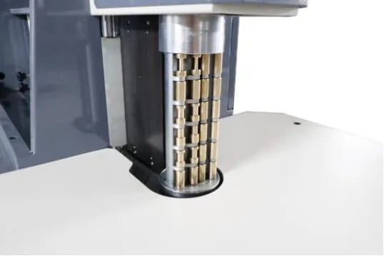 Herramienta de doblado de aluminio AP130 procedente de la documentación del producto