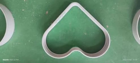 Heart-shaped aluminum profile frame formed by an PF series machine