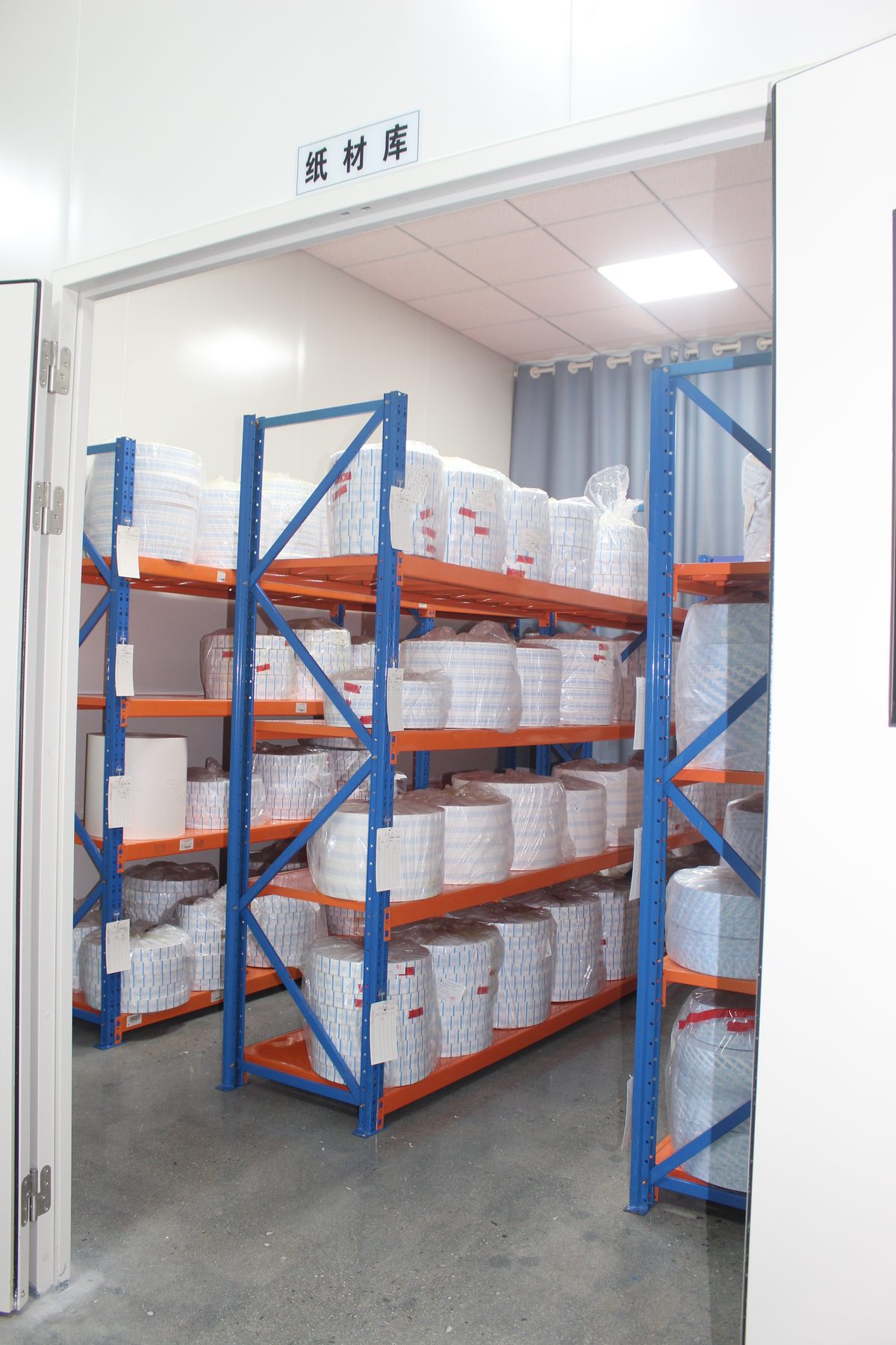 Pallet rack storage for outbound desiccant products