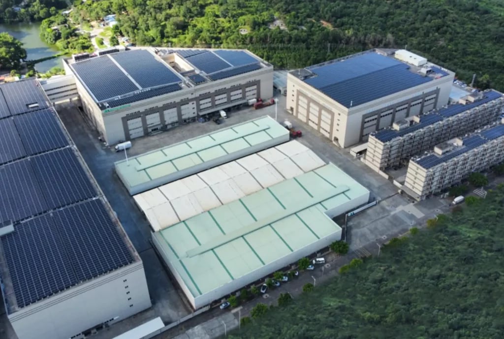 Solar panels covering the production hall rooftops at the Meitu factory