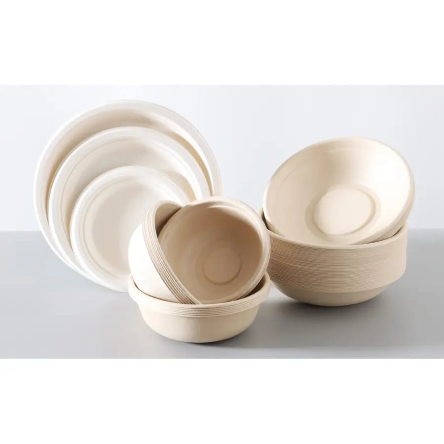 Natural bagasse plates and bowls made from sugarcane fibre