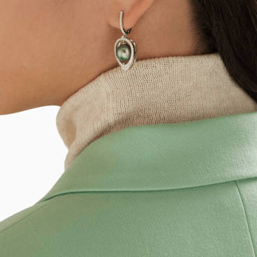 La Plume Earrings with Pearls