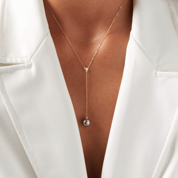 Elegant Tahitian Pearl Gold Pendant Necklace