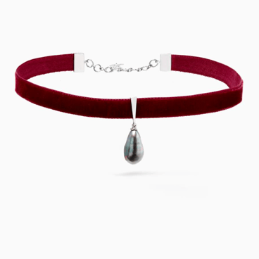 Luxe Velvet Strap Pendant Choker with Drop Pearl