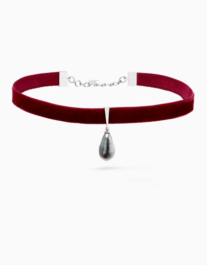 Luxe Velvet Strap Pendant Choker with Drop Pearl