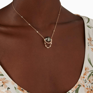 Entrelace Necklace Diamonds
