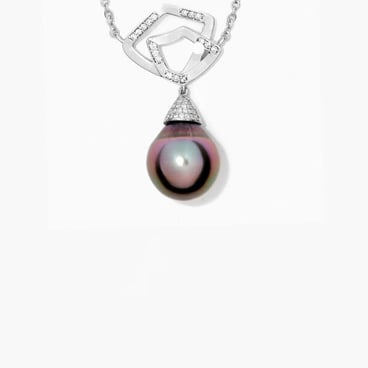 Contour Pearl Pendant with Diamonds