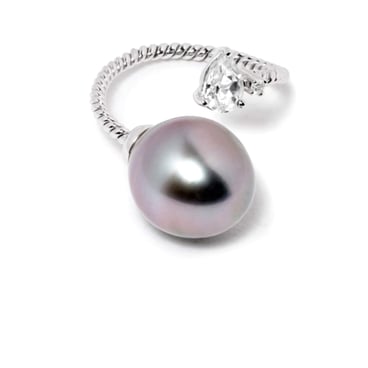 Akila Pearl in Gold and Diamond